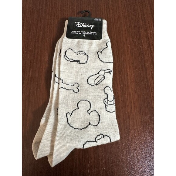 Unbranded Other - NWT Disney's Mickey Mouse UNISEX Crew Socks Size 9-13